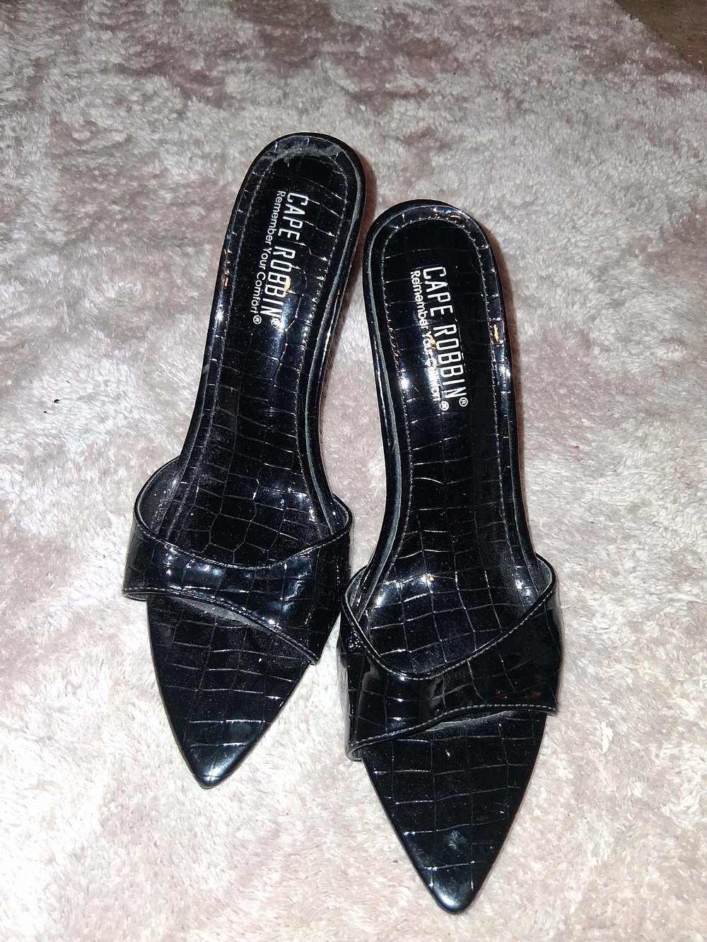Brand New Cape Robbin Black Croc-Embossed Pointed Toe Slide Heels